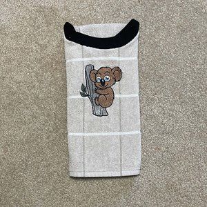 NWOT Baby Towell Bib Embroidered 1 pk, age 1-5